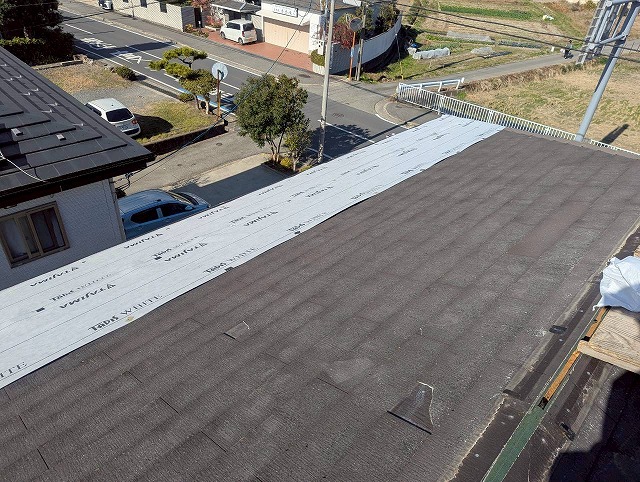 ルーフィング貼